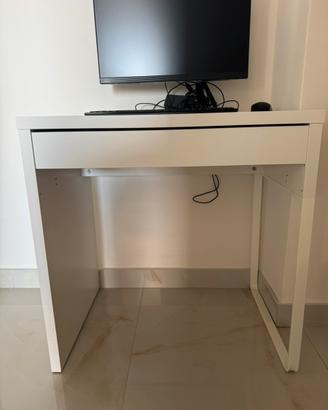 LENOVO AIO + SCRIVANIA CON CASSETTIERA