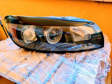 Faro anteriore destro Volvo C30 