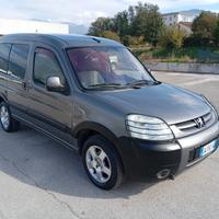 Peugeot Ranch 2.0 HDi 5p. Lee