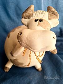 Mucca Vintage in Ceramica–Country con Campanaccio