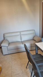 Divano 3 posti nuovo