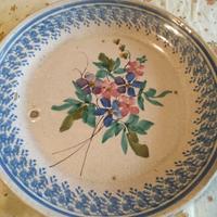 antico piatto di ceramica 