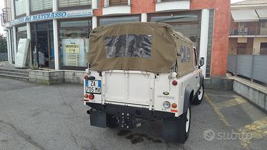 Land Rover Defender 110