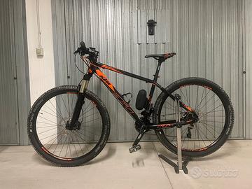 KTM - MTB 29” Shimano Deore  - accessori inclusi