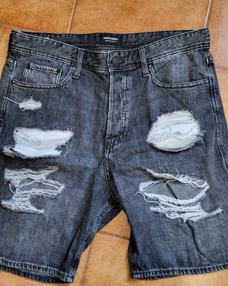 pantaloncino grigio in jeans 