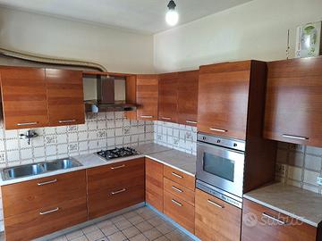 cucina componibile ad angolo 