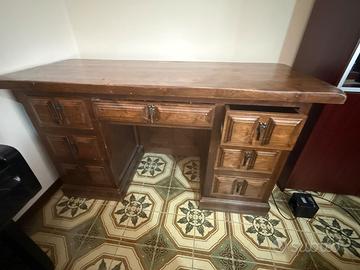 Scrivania/scrittoio in legno massiccio rustico