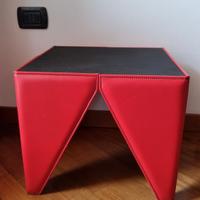 tavolino Pocketable in pelle rossa poltrona Frau