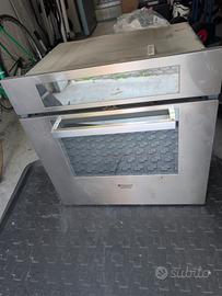 forno Ariston con pulizia pirolisi
