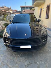 PORSCHE Macan 2.0
