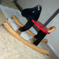cavallino a dondolo legno Ikea