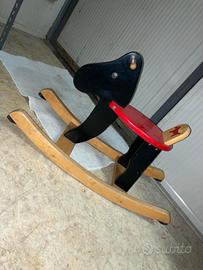 cavallino a dondolo legno Ikea