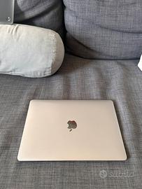 MacBook Air 13” M1 2020 Silver