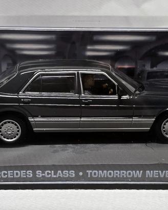 007 James Bond  Mercedes S-Class.