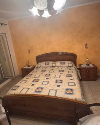 Camera da letto completa