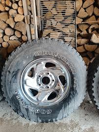 Cerchi Off Road e gomme 265/75 R16