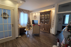 Empoli - 150 mq con giardino, box e taverna