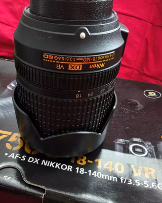 Obbiettivo AF-S Nikkor 18-140mm  f 3.5 -5.5 ED VR
