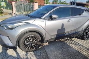 TOYOTA C-HR 1.8 Hybrid E-CVT Lounge