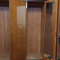 Armadio vintage marrone noce