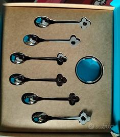 cucchiaini Lavazza e poggiapentola serie Heaven