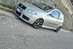 Fiat punto 188 1.4 16v tenuto da vero AMATORE