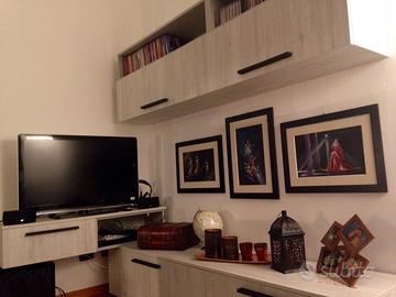 Parete attrezzata e pensili