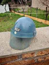 Elmetto antisommossa CC anni 70 