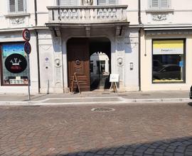 Negozio/Ufficio, Piazza della Vittoria