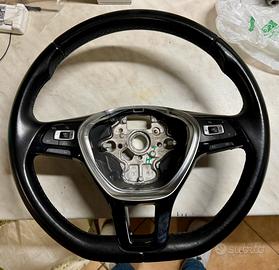 Volante Volkswagen con comandi