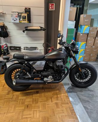 Moto Guzzi V9 BOBBER SPECIAL EDITION