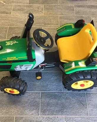 Trattore peg perego a pedali con rimorchio