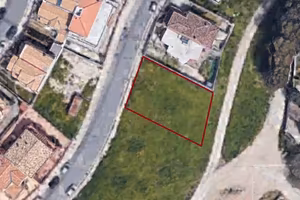 Terreno Edificabile con Ampio Fronte Strada