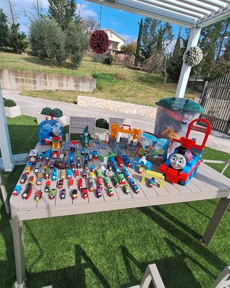 COLLEZIONE TRENINI THOMAS E FRIEND