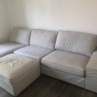 DIVANO CON CHAISE LONGUE E POUF