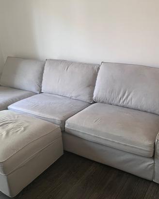 DIVANO CON CHAISE LONGUE E POUF