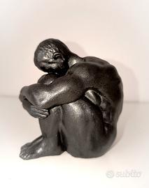 vaso decorativo a forma di corpo umano 