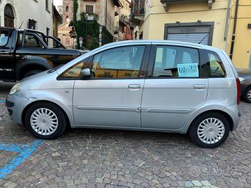 Lancia 2006 in buone condizione