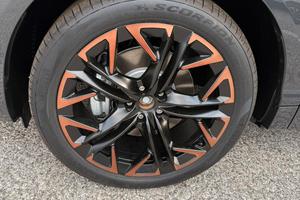 4 gomme Pirelli Scorpion 255/40 R20-101 V XL