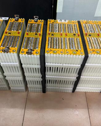 7x Pacco da 4 Celle Litio 3,6v 37ah batteria