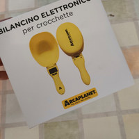 Bilancia pesa crocchette per cani e gatti