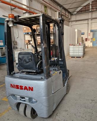 Carrello elevatore elettrico Nissan