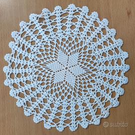 Centrini all’uncinetto fatti a mano 25 cm stella