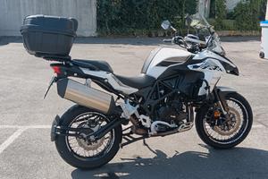benelli trk 502 x