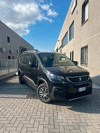 Peugeot Rifter TRASPORTO DISABILI Ribassato PASSO 