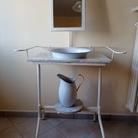 Lavabo/toilette d'epoca in ferro battuto e marmo