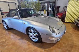Porsche 911 993 Carrera2 Cabriolet Book service as