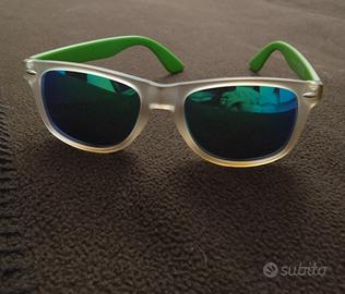 Occhiali da sole bianche e verdi
