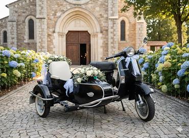 Piaggio Vespa PX 150 sidecar