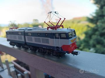 RIVAROSSI HO Locomotiva FS E656 Caimano 519